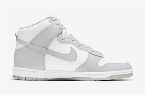 nike dunk high grijs wit|Nike Dunk High sneakers.